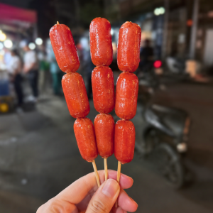 xúc xích đỏ hotdog